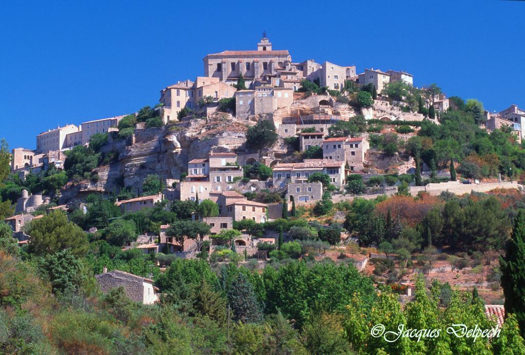 Camping L' Arlesienne Hotel Exterior photo