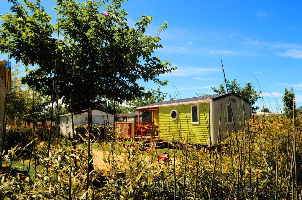 Camping L' Arlesienne Hotel Room photo