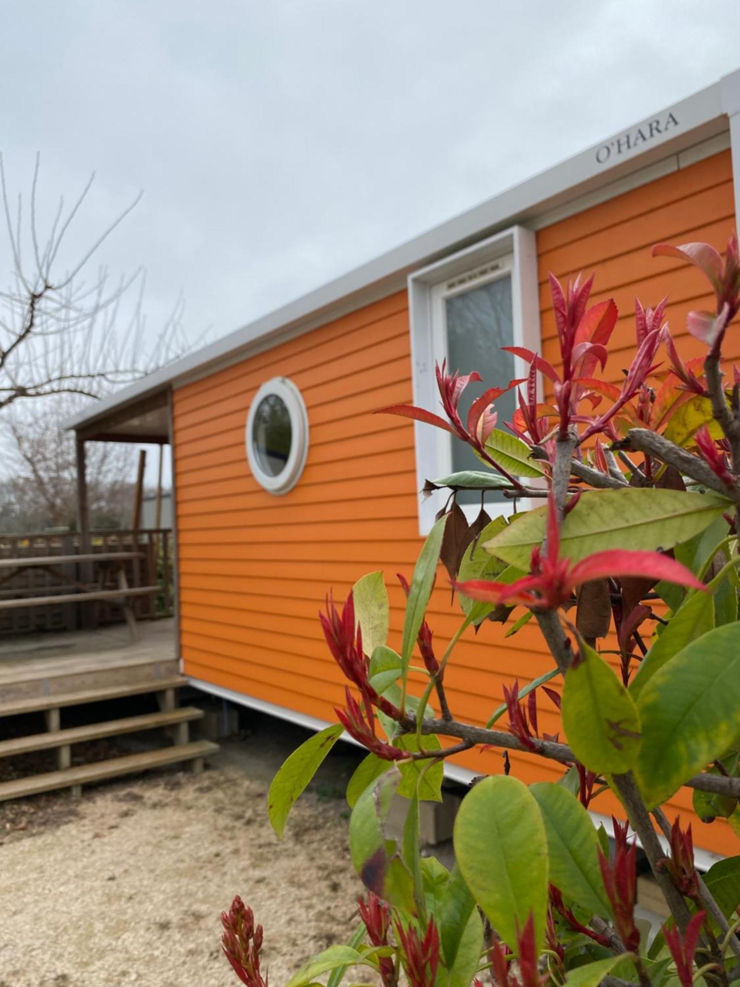 Camping L' Arlesienne Hotel Exterior photo