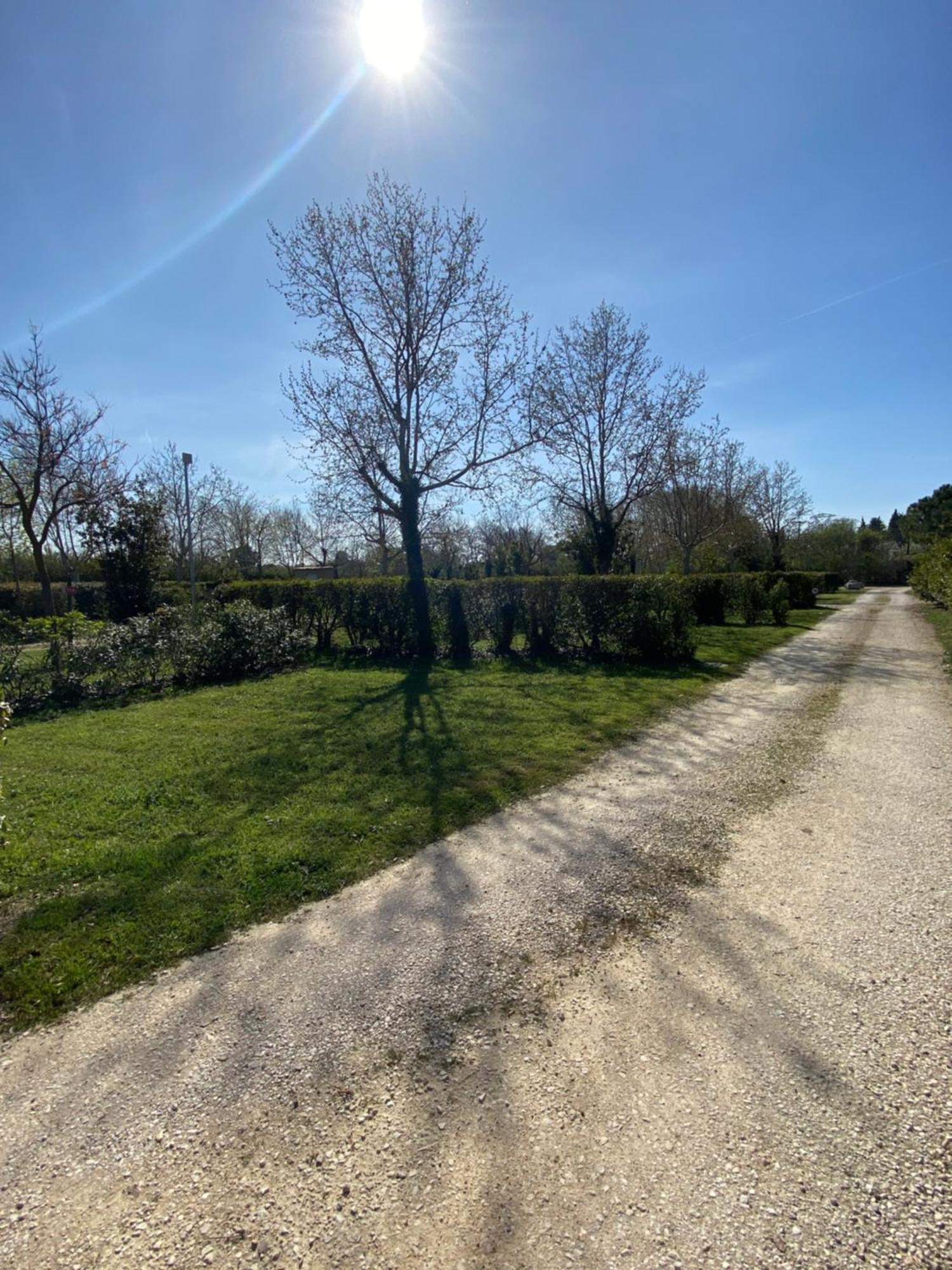 Camping L' Arlesienne Hotel Exterior photo